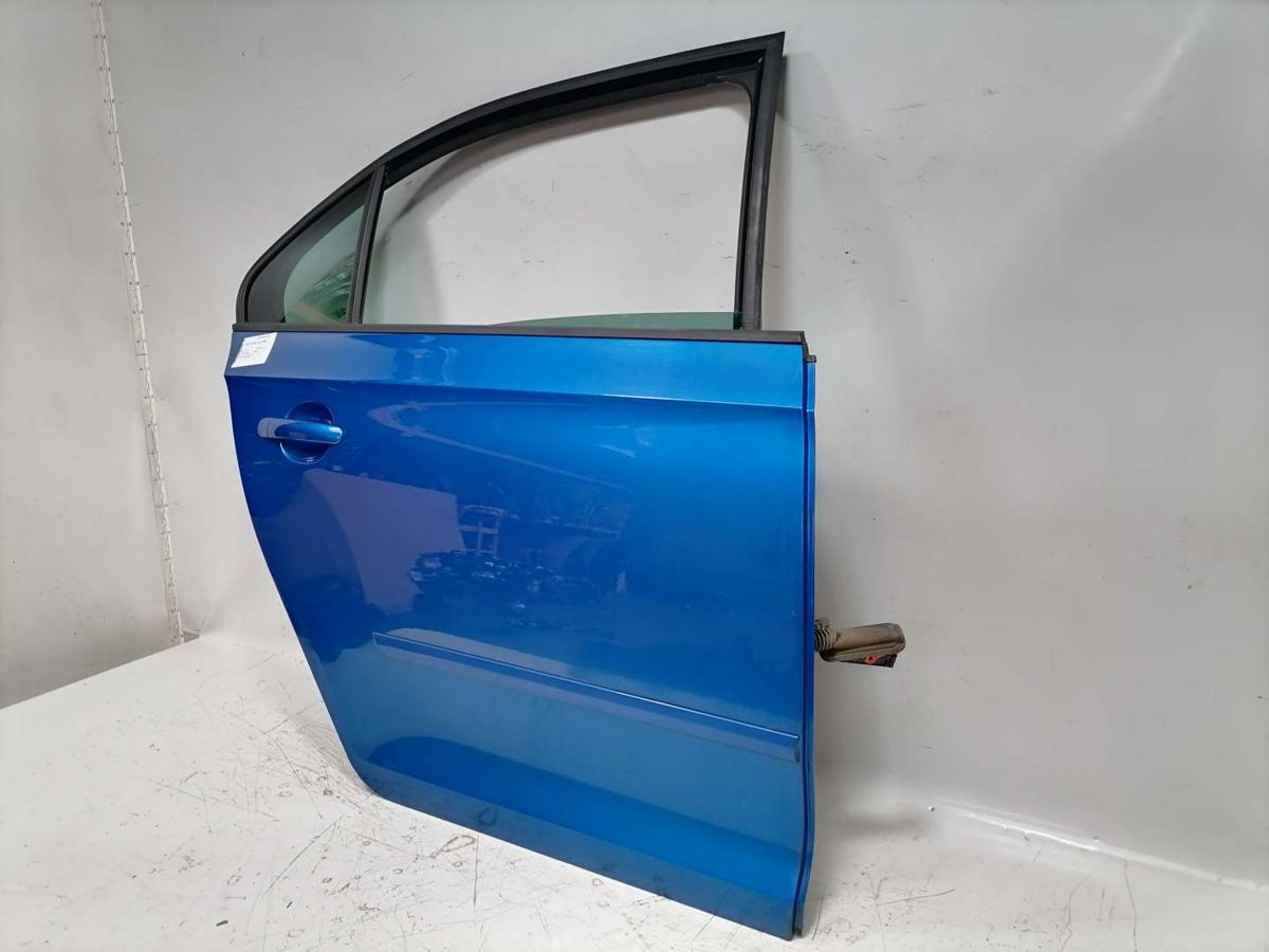 Skoda Rapid NH original T&uuml;r hinten rechts Limousine LF5W Race Blue Bj.2013